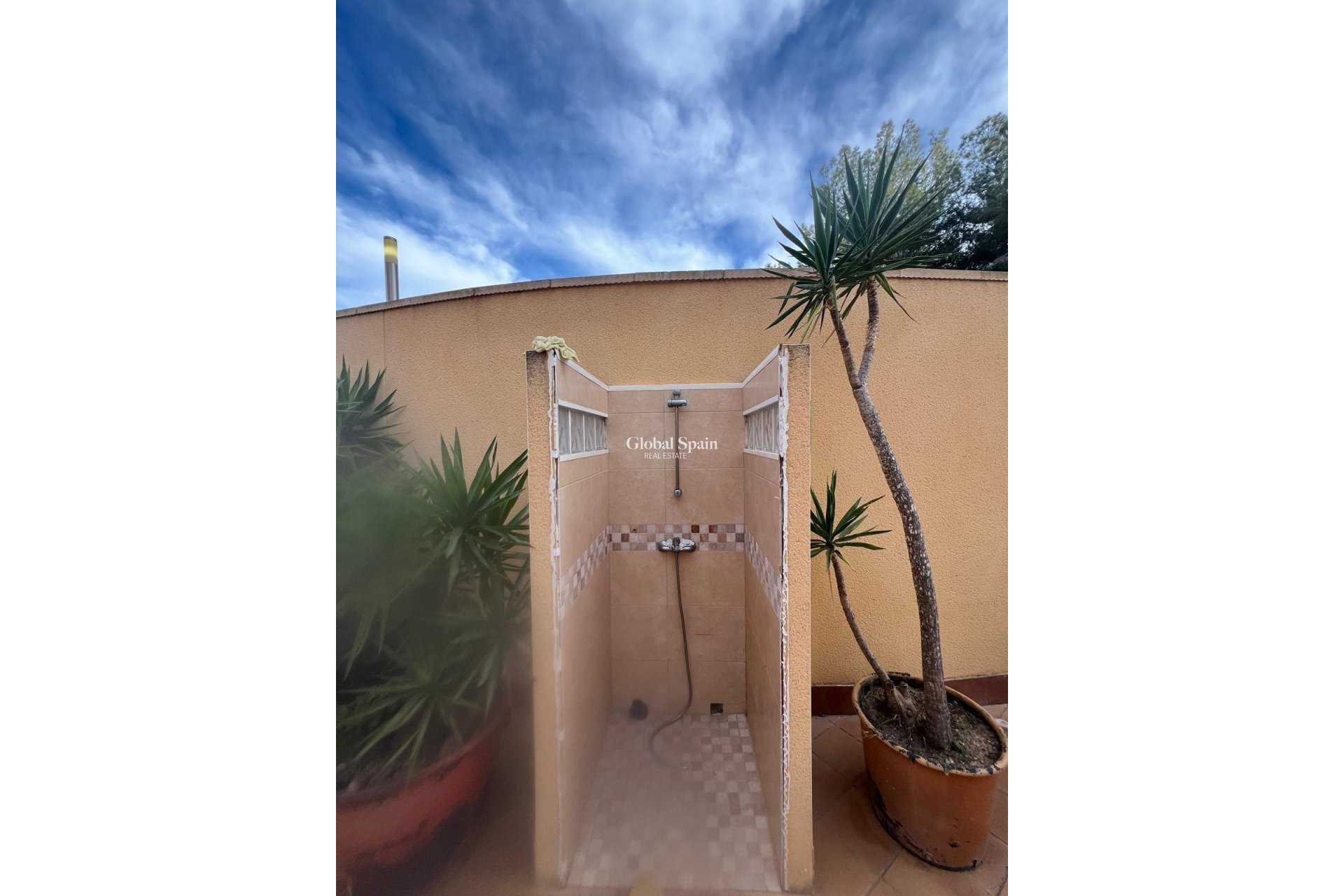 Wederverkoop - VILLA -
ORIHUELA COSTA - VILLAMARTÍN