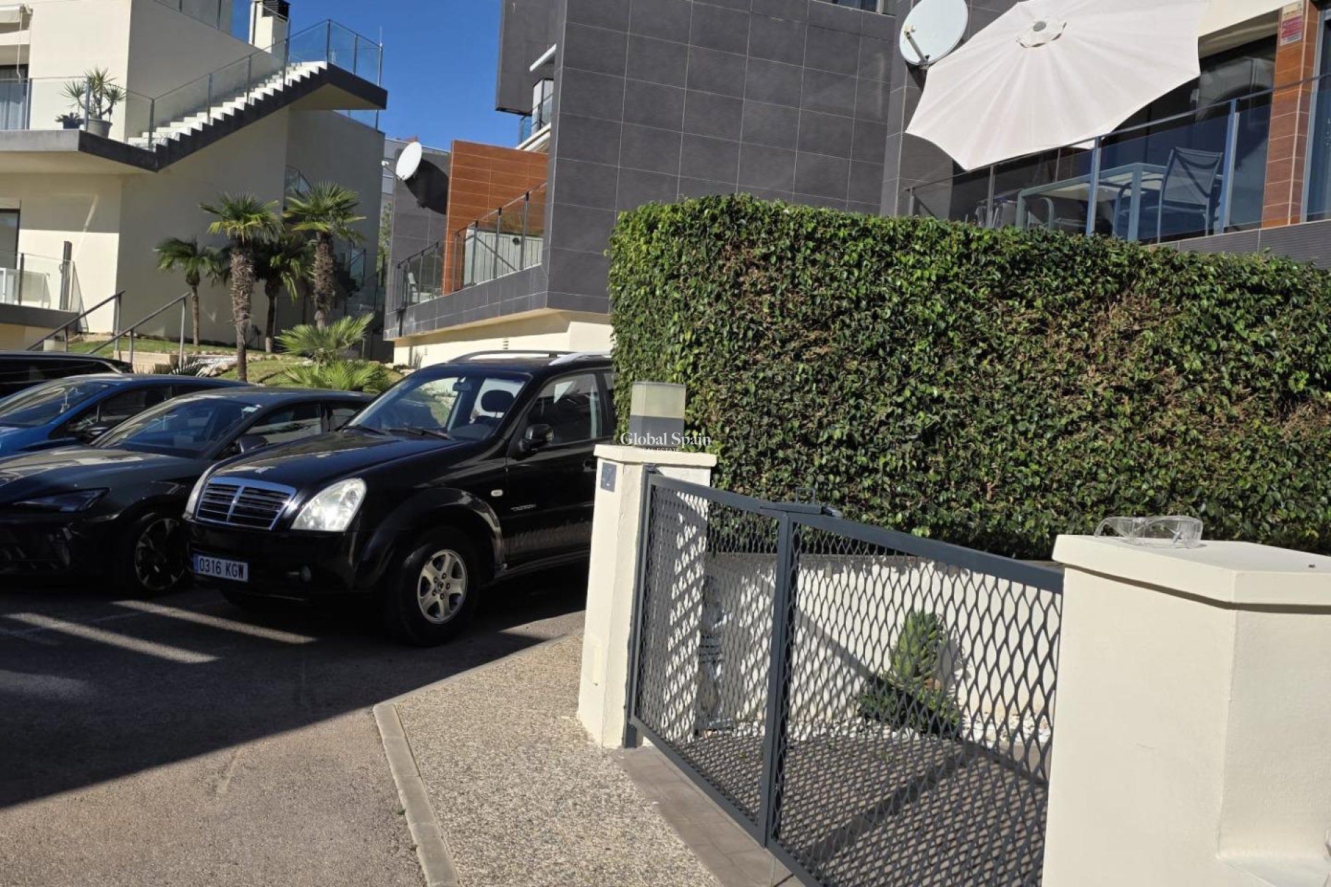 Wederverkoop - VILLA -
ORIHUELA COSTA - VILLAMARTÍN