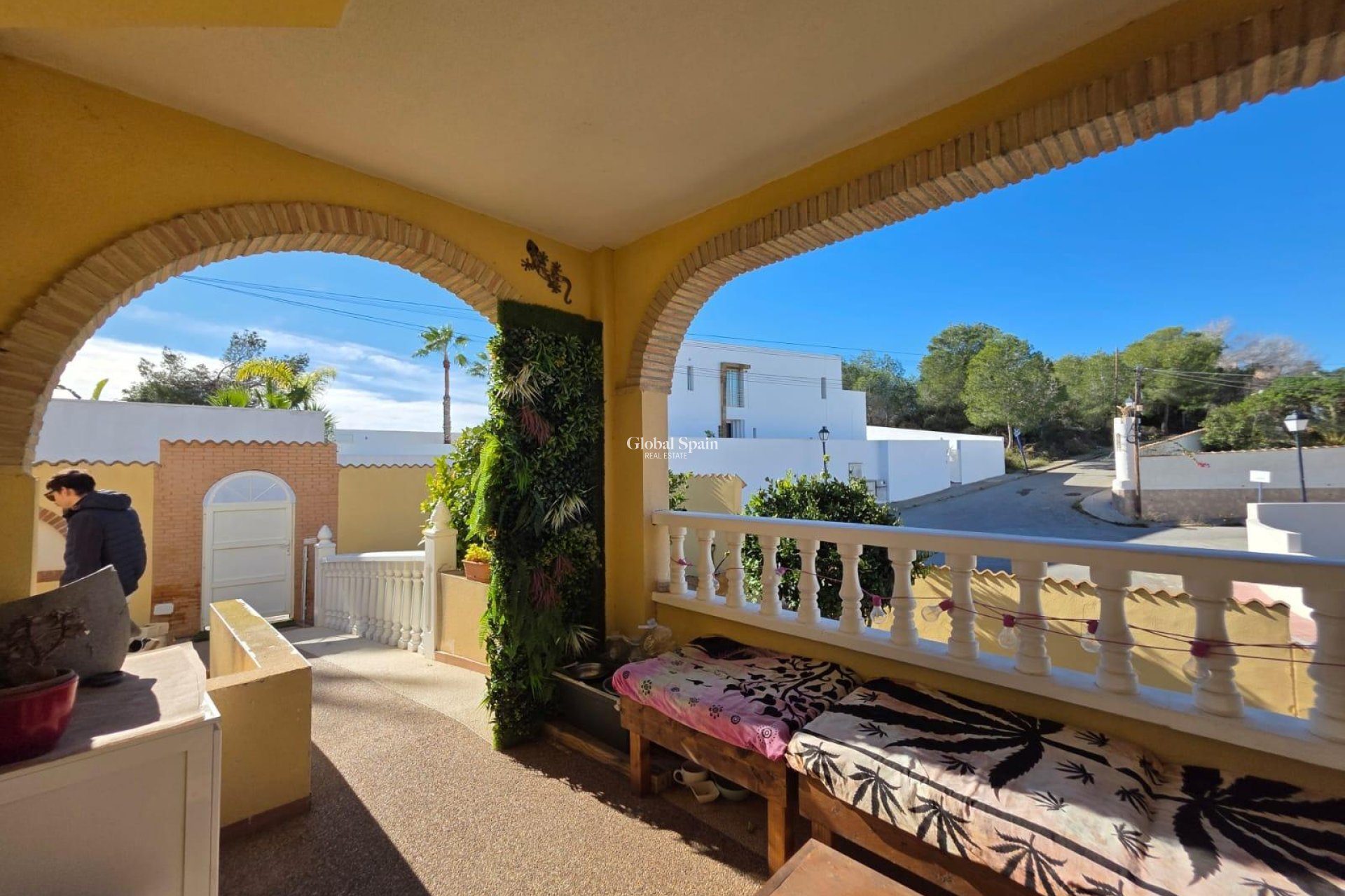 Wederverkoop - VILLA -
ORIHUELA COSTA - VILLAMARTÍN
