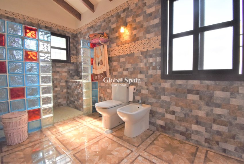 Wederverkoop - VILLA -
Orihuela Costa - Villamartin