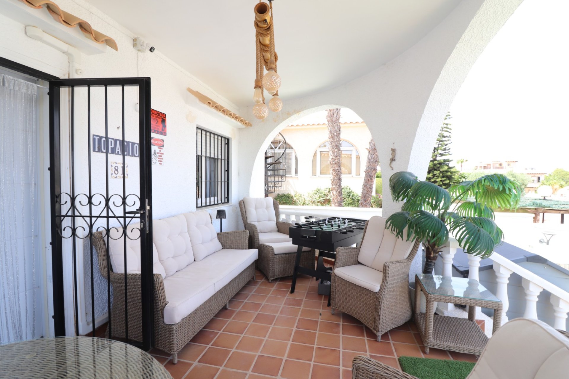 Wederverkoop - VILLA -
Orihuela Costa - Villamartin