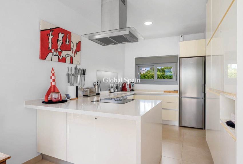 Wederverkoop - Villa -
ORIHUELA COSTA - Vistabella Golf