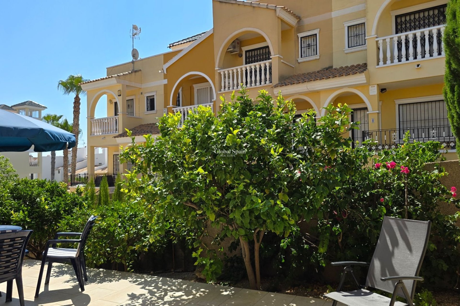 Wederverkoop - VILLA -
ORIHUELA - Inland