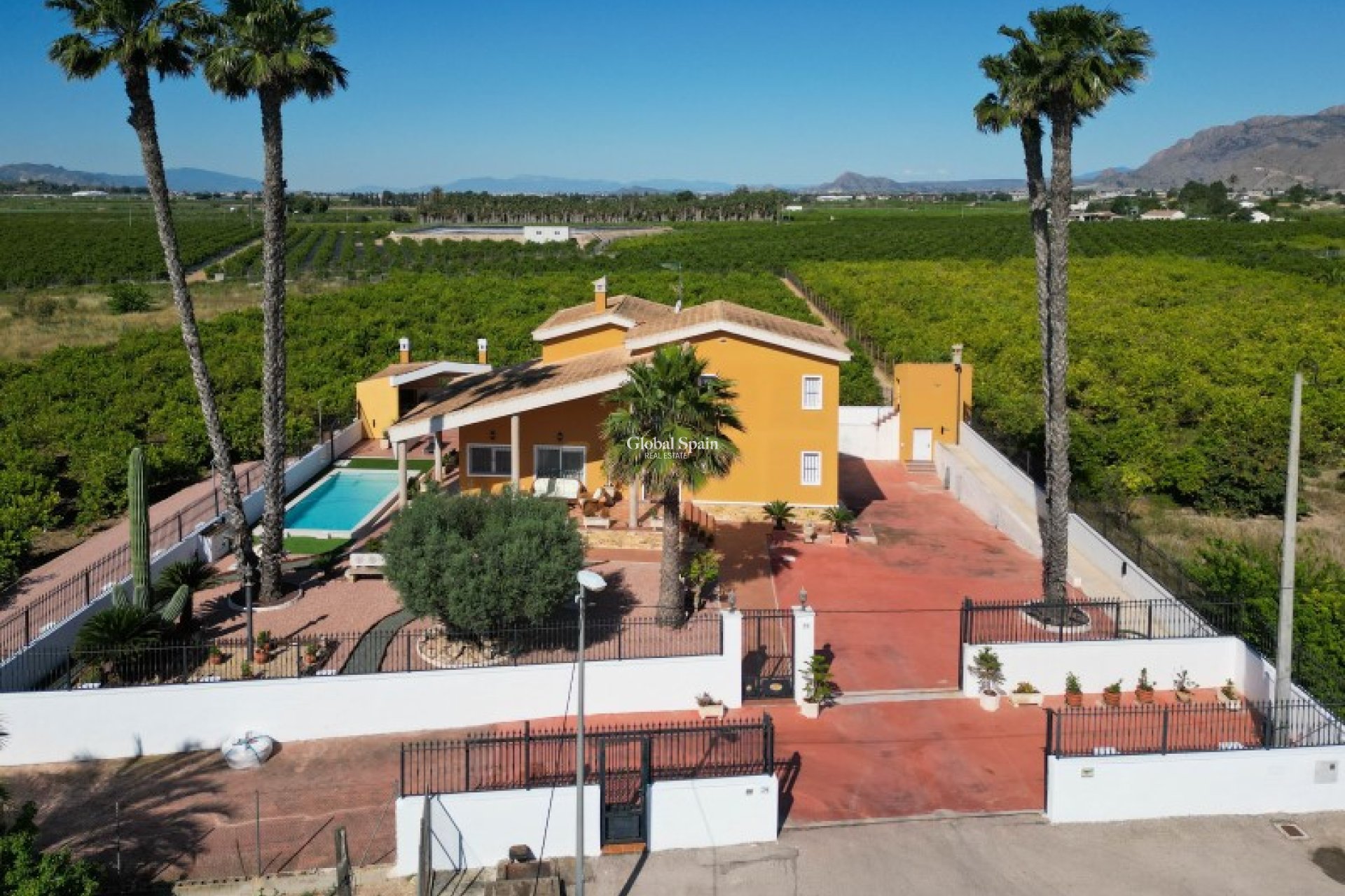 Wederverkoop - VILLA -
ORIHUELA - Inland
