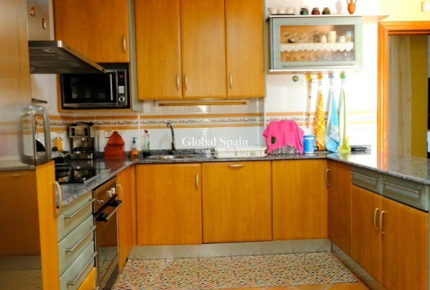 Wederverkoop - VILLA -
ORIHUELA - Inland