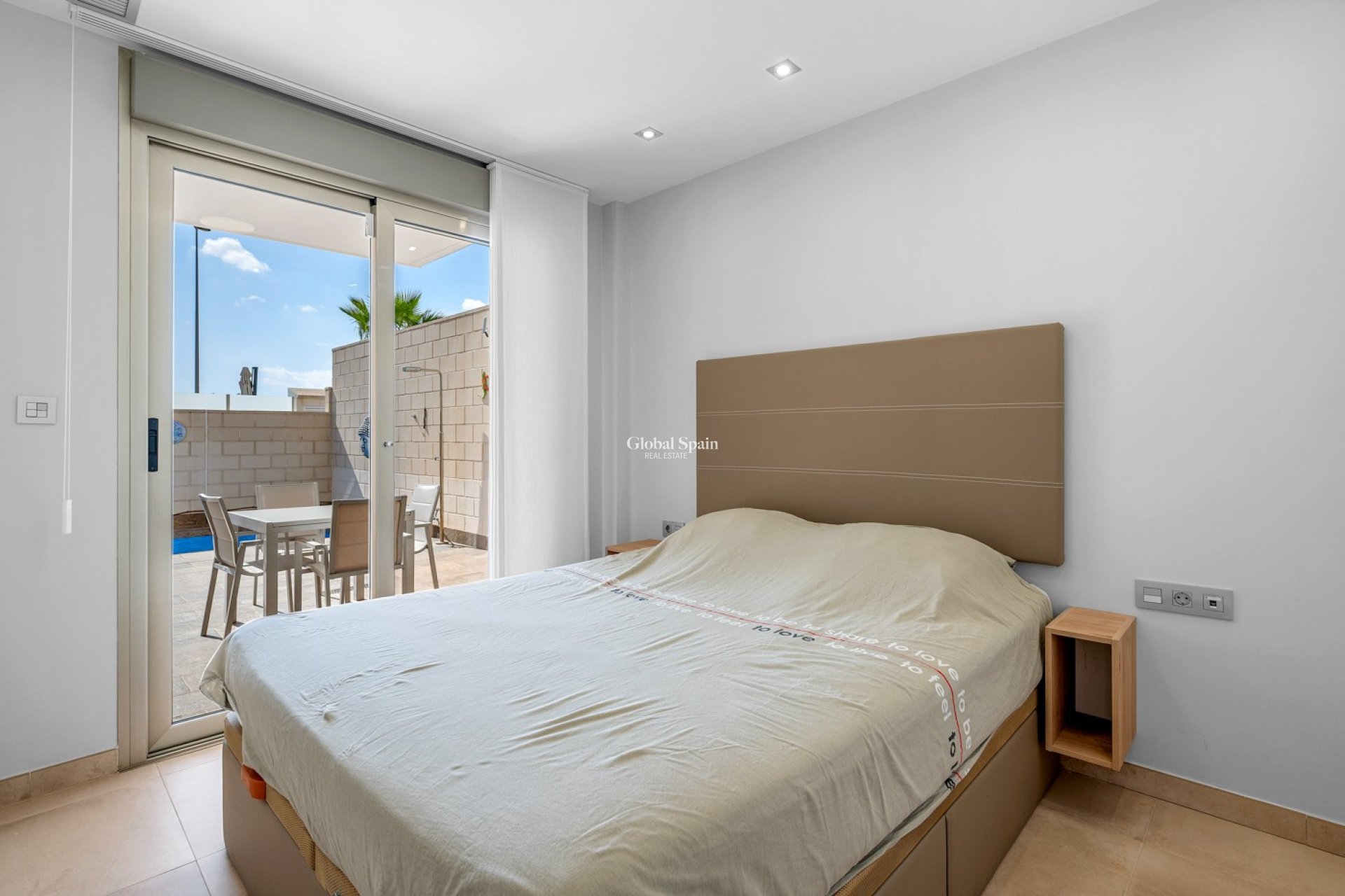 Wederverkoop - VILLA -
ORIHUELA - Inland