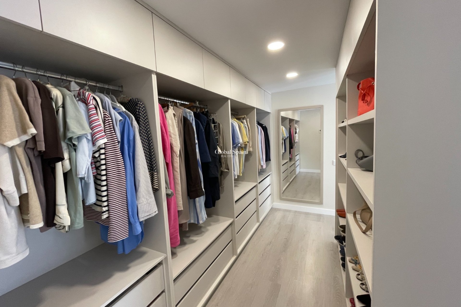 Wederverkoop - VILLA -
ORIHUELA - Inland