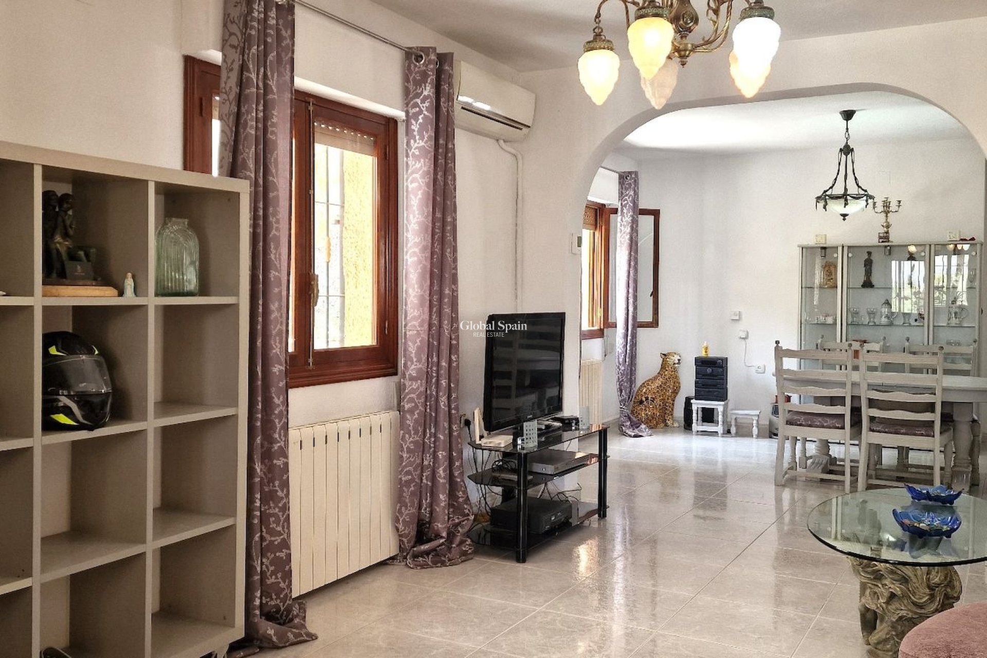 Wederverkoop - VILLA -
ORIHUELA - Inland