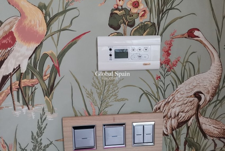 Wederverkoop - VILLA -
ORIHUELA - Inland