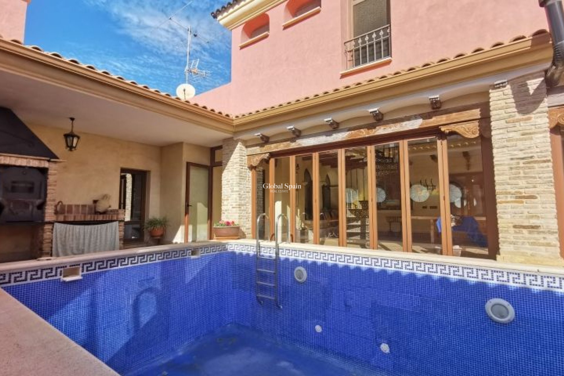 Wederverkoop - VILLA -
ORIHUELA - Inland