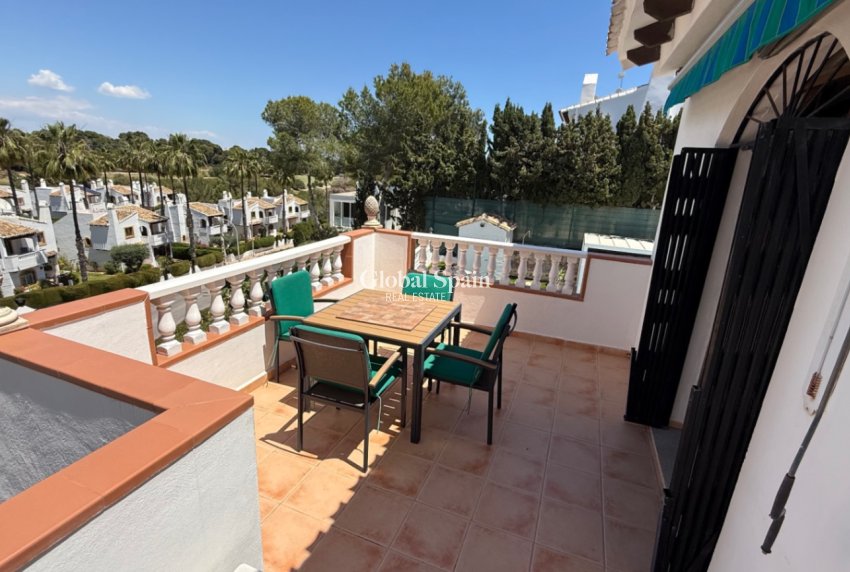 Wederverkoop - VILLA -
ORIHUELA - Inland