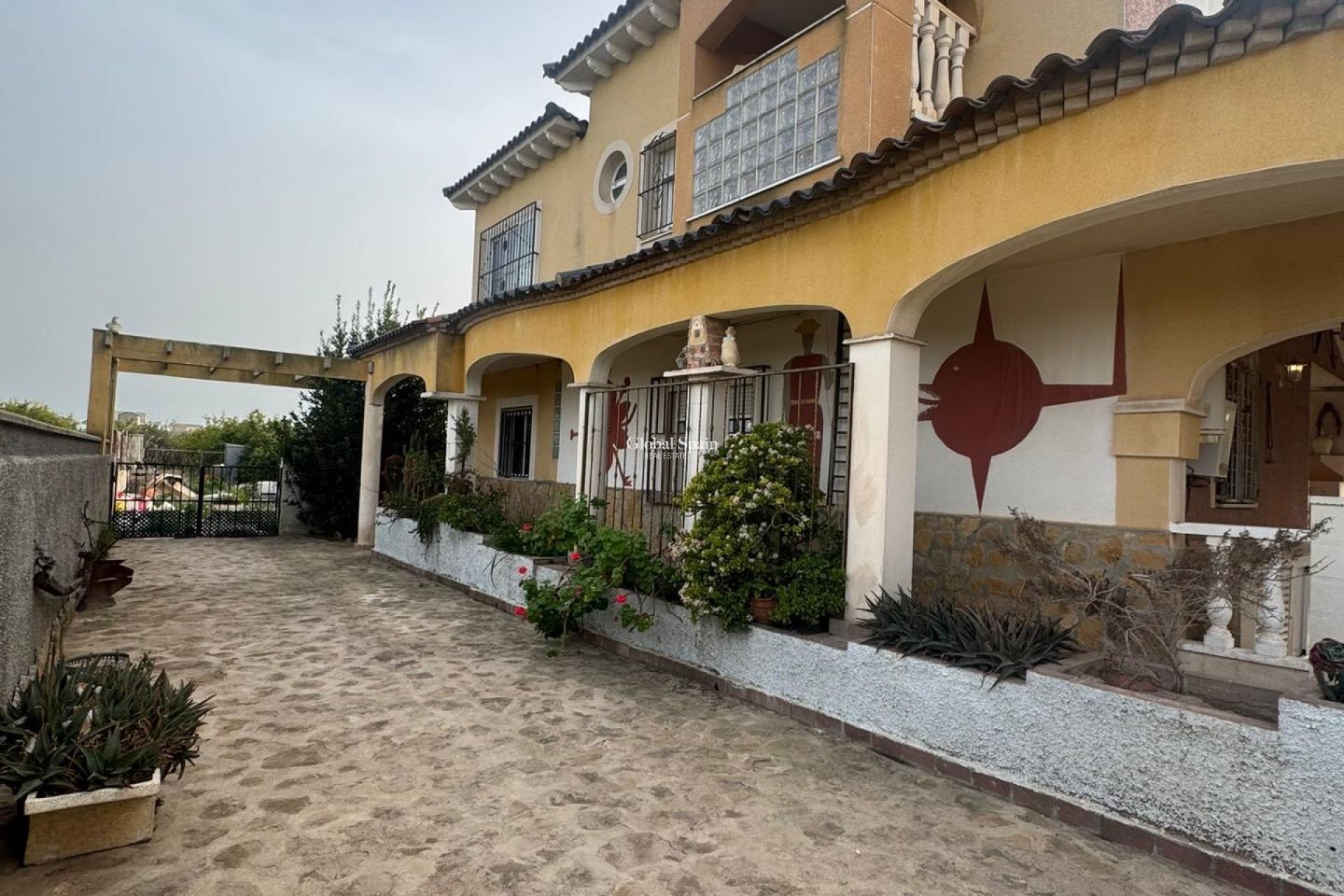 Wederverkoop - VILLA -
ORIHUELA - La Campaneta