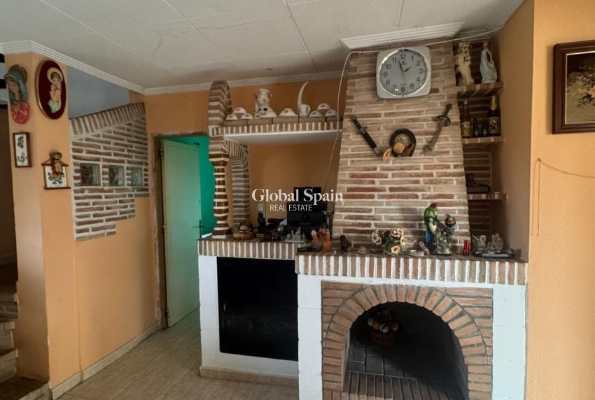 Wederverkoop - VILLA -
ORIHUELA - La Campaneta