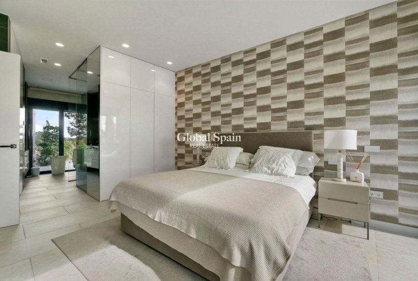 Wederverkoop - VILLA -
ORIHUELA - LAS COLINAS GOLF RESORT