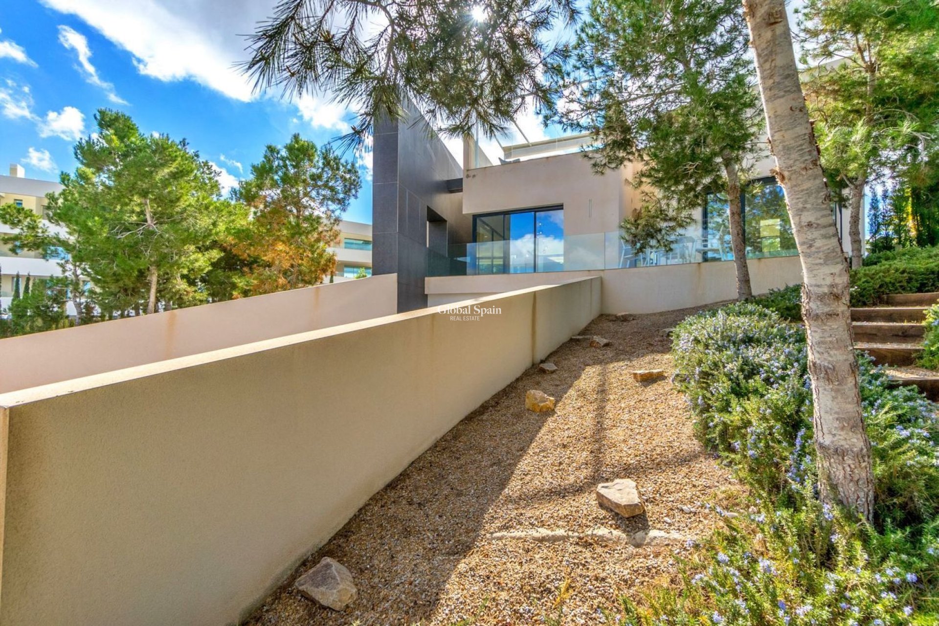 Wederverkoop - VILLA -
ORIHUELA - LAS COLINAS GOLF RESORT