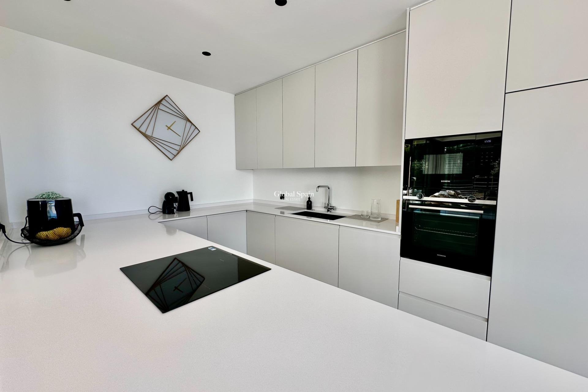 Wederverkoop - VILLA -
ORIHUELA - LAS COLINAS GOLF RESORT