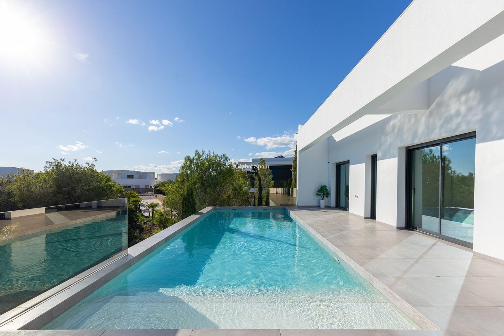 Wederverkoop - VILLA -
ORIHUELA - LAS COLINAS GOLF RESORT