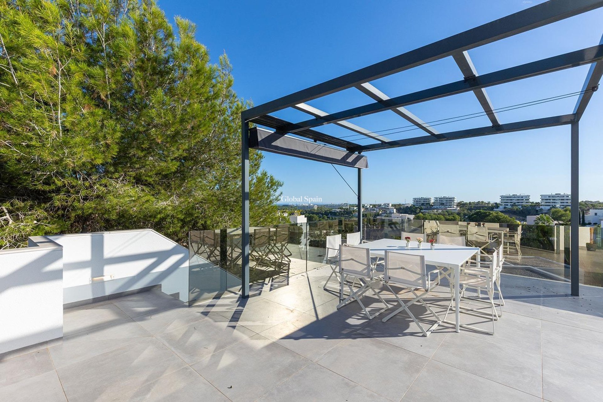 Wederverkoop - VILLA -
ORIHUELA - LAS COLINAS GOLF RESORT