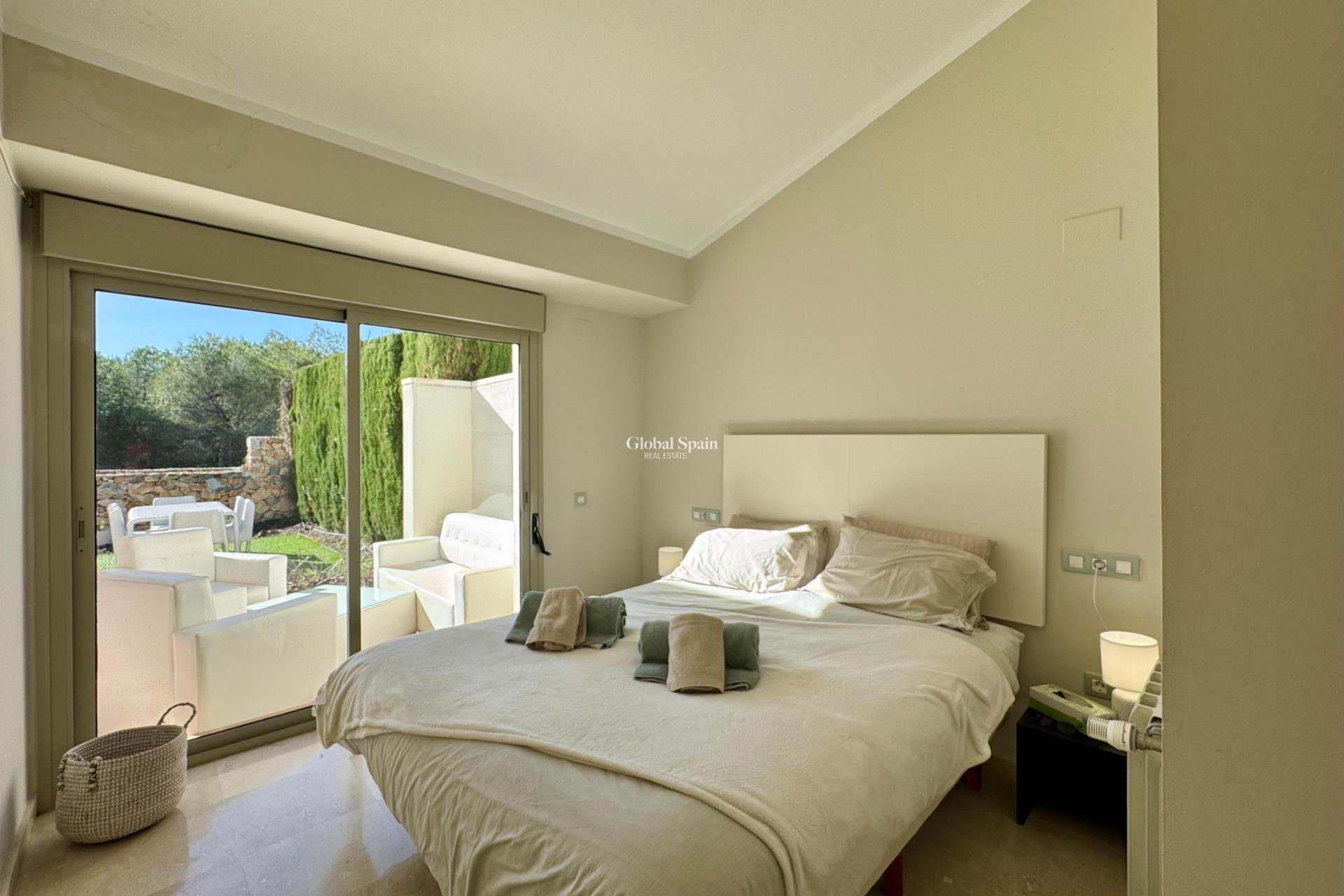 Wederverkoop - VILLA -
ORIHUELA - LAS COLINAS GOLF RESORT