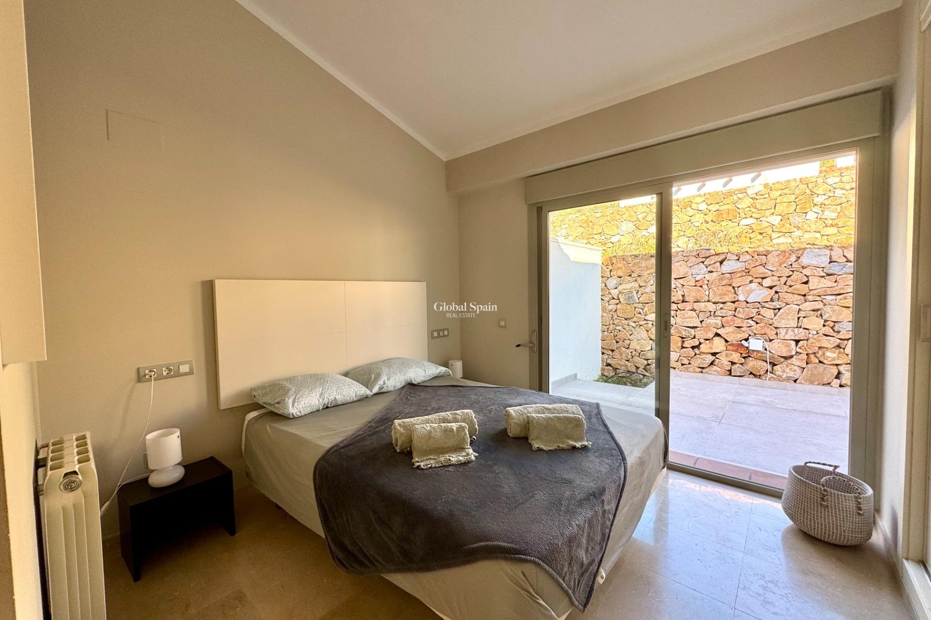 Wederverkoop - VILLA -
ORIHUELA - LAS COLINAS GOLF RESORT