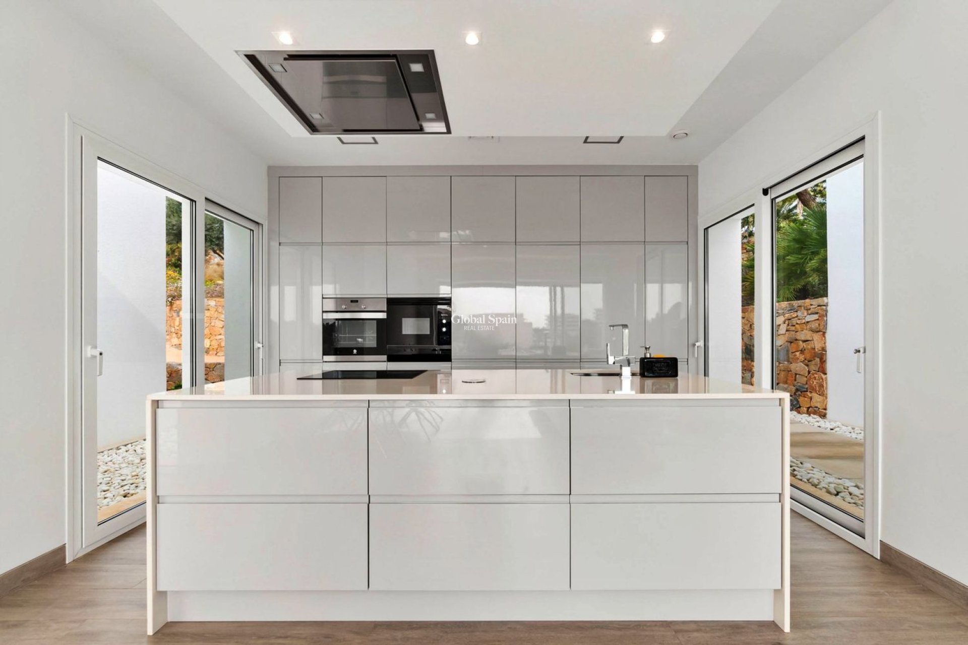 Wederverkoop - VILLA -
ORIHUELA - LAS COLINAS GOLF RESORT