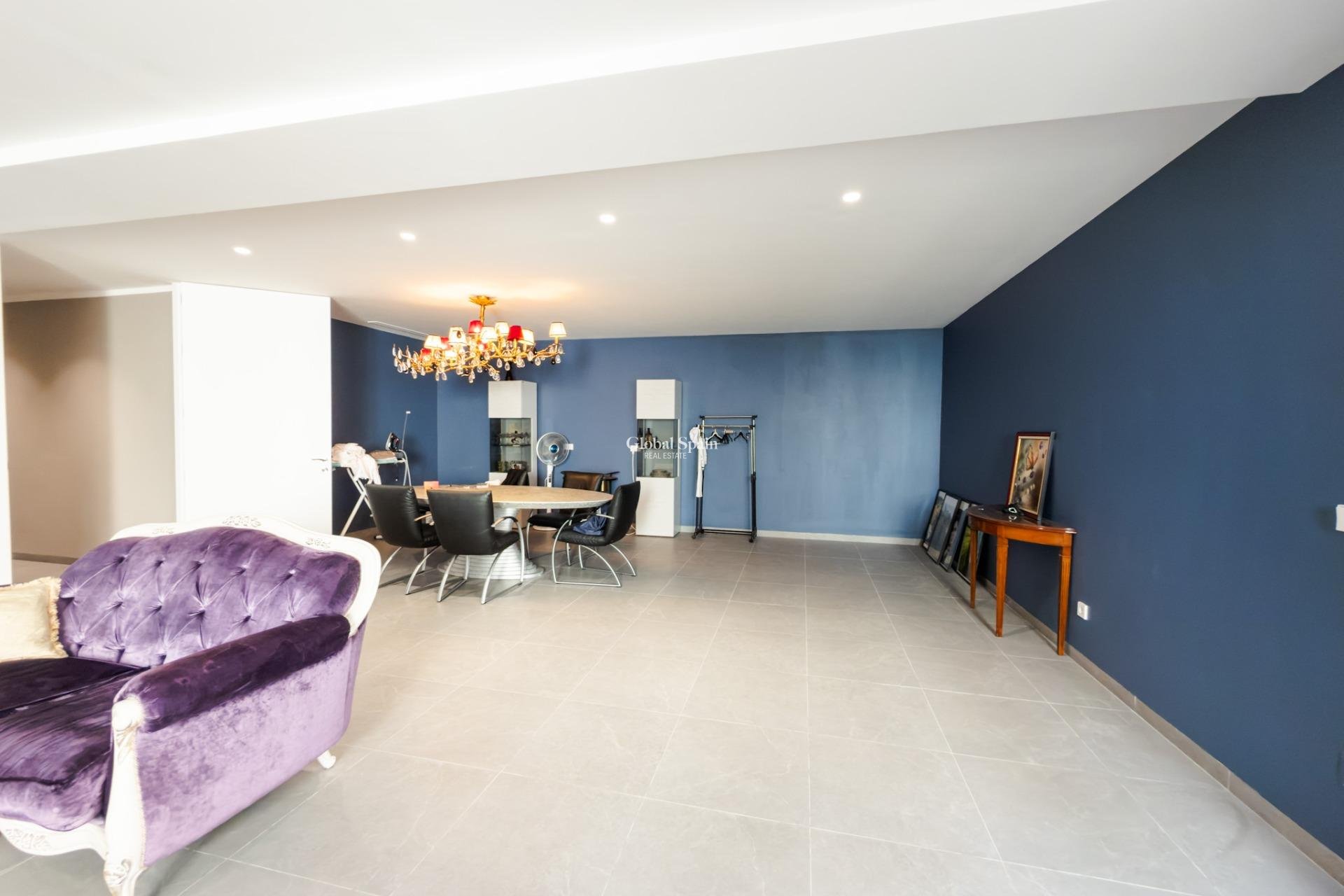 Wederverkoop - VILLA -
ORIHUELA - LAS COLINAS GOLF RESORT