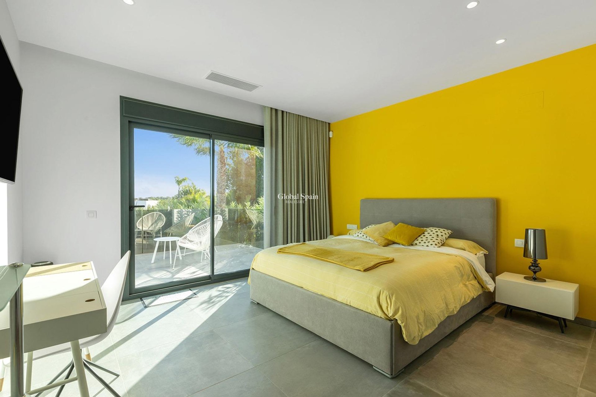 Wederverkoop - VILLA -
ORIHUELA - LAS COLINAS GOLF RESORT