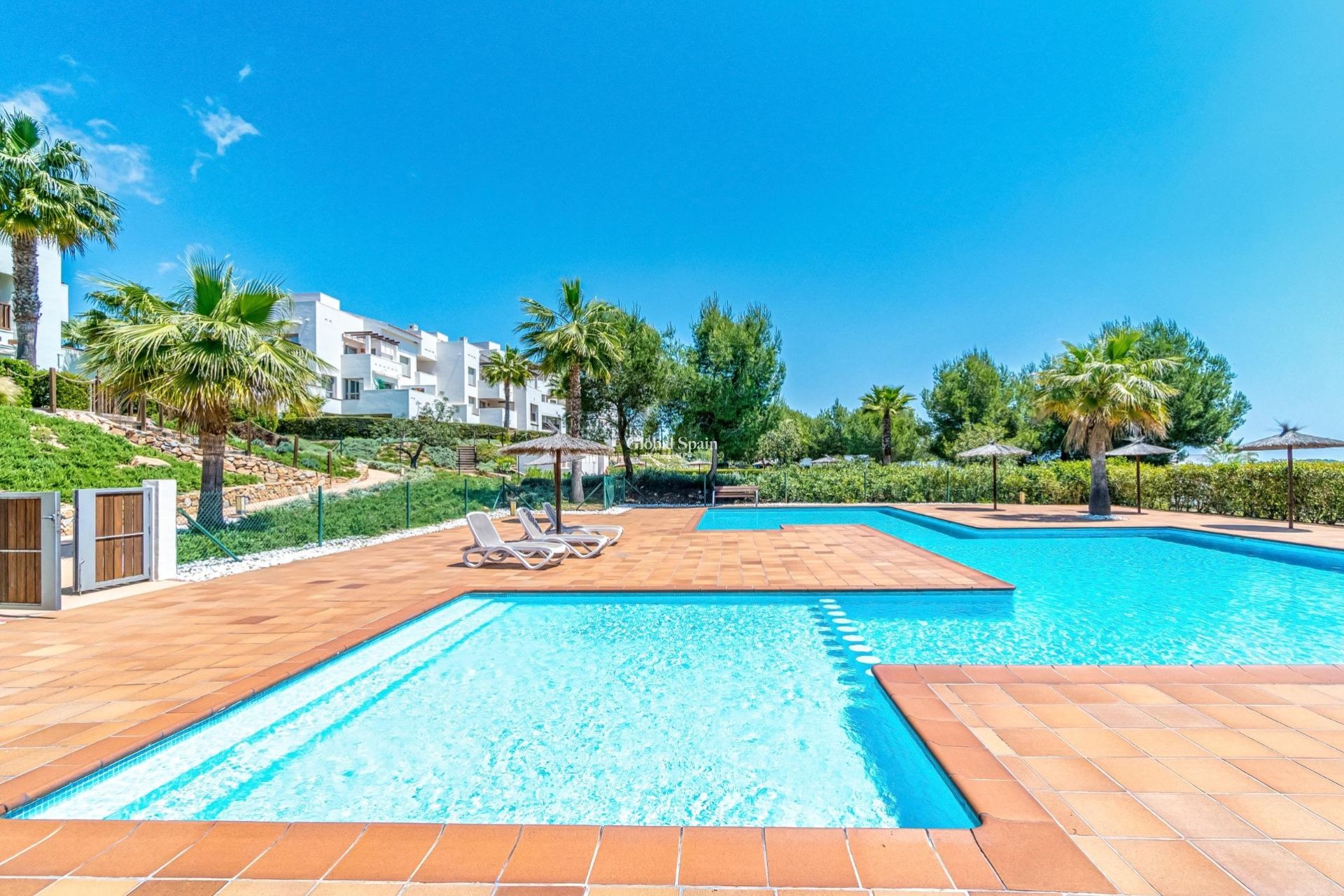 Wederverkoop - VILLA -
ORIHUELA - LAS COLINAS GOLF RESORT