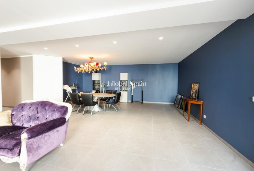 Wederverkoop - VILLA -
ORIHUELA - LAS COLINAS GOLF RESORT