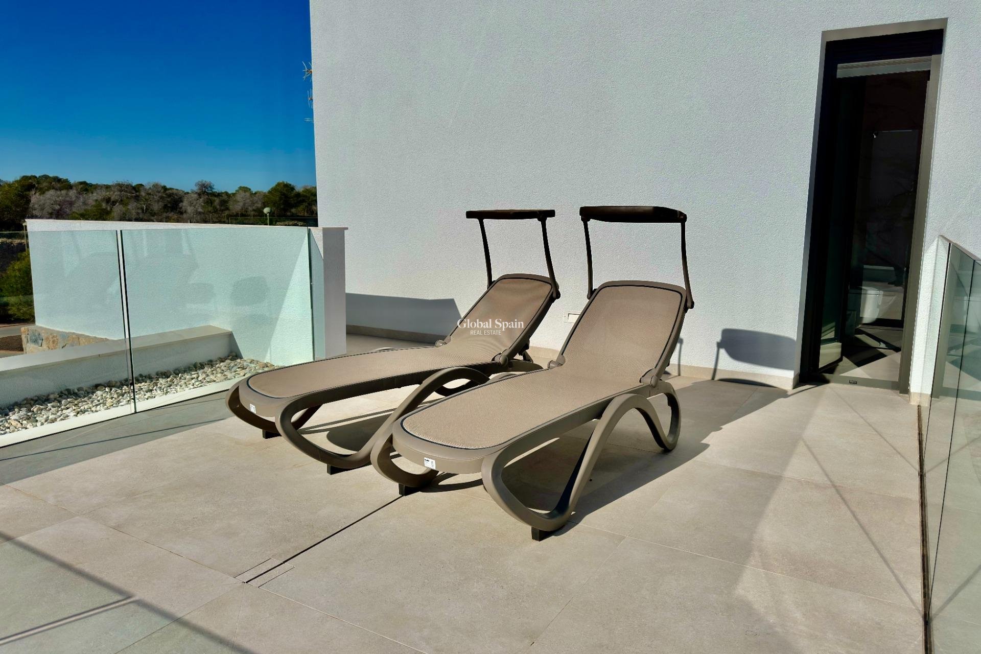 Wederverkoop - VILLA -
ORIHUELA - LAS COLINAS GOLF RESORT