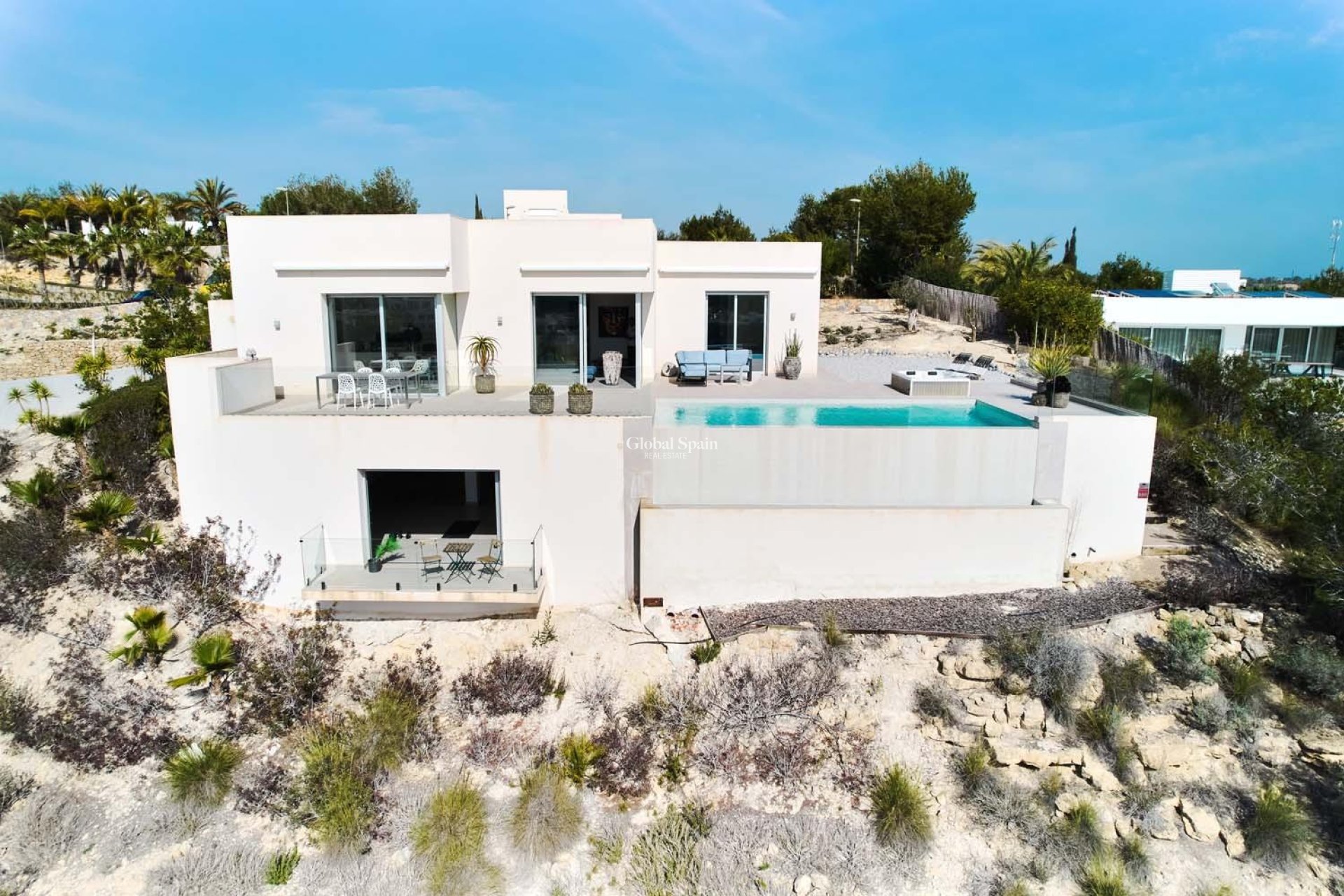 Wederverkoop - VILLA -
ORIHUELA - LAS COLINAS GOLF RESORT