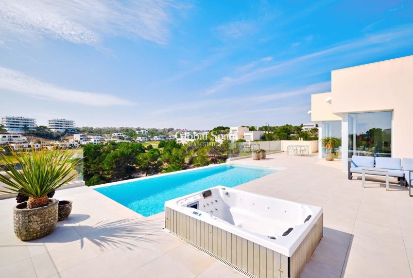 Wederverkoop - VILLA -
ORIHUELA - LAS COLINAS GOLF RESORT