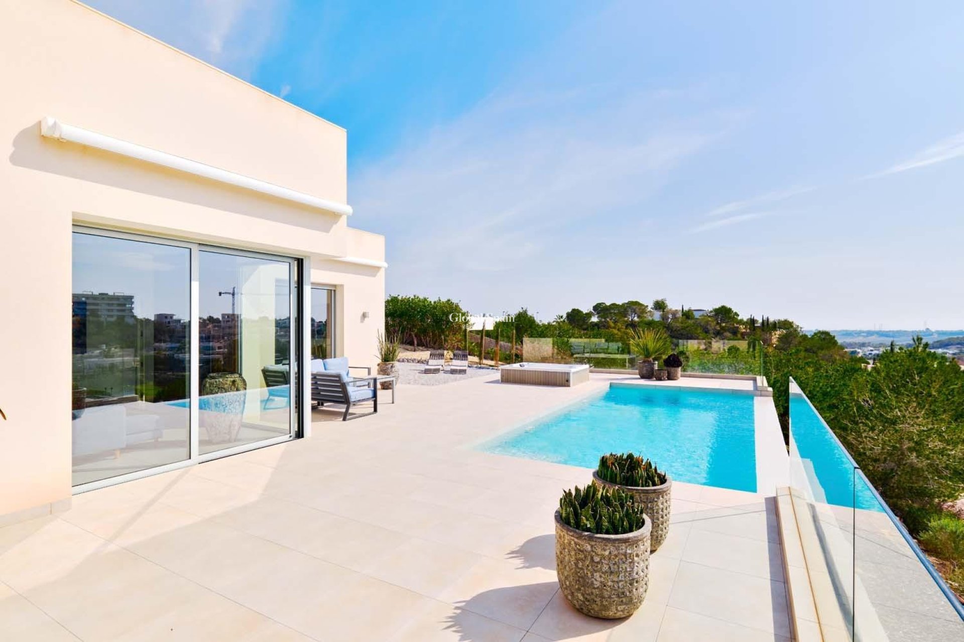 Wederverkoop - VILLA -
ORIHUELA - LAS COLINAS GOLF RESORT