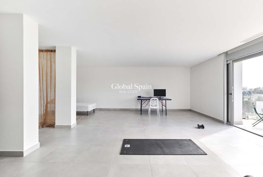 Wederverkoop - VILLA -
ORIHUELA - LAS COLINAS GOLF RESORT