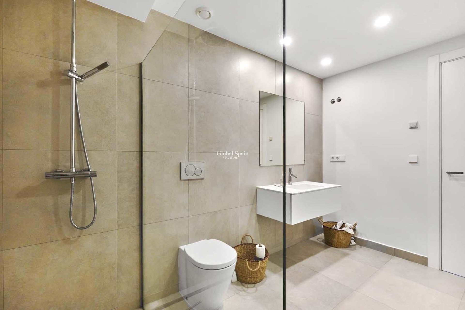 Wederverkoop - VILLA -
ORIHUELA - LAS COLINAS GOLF RESORT