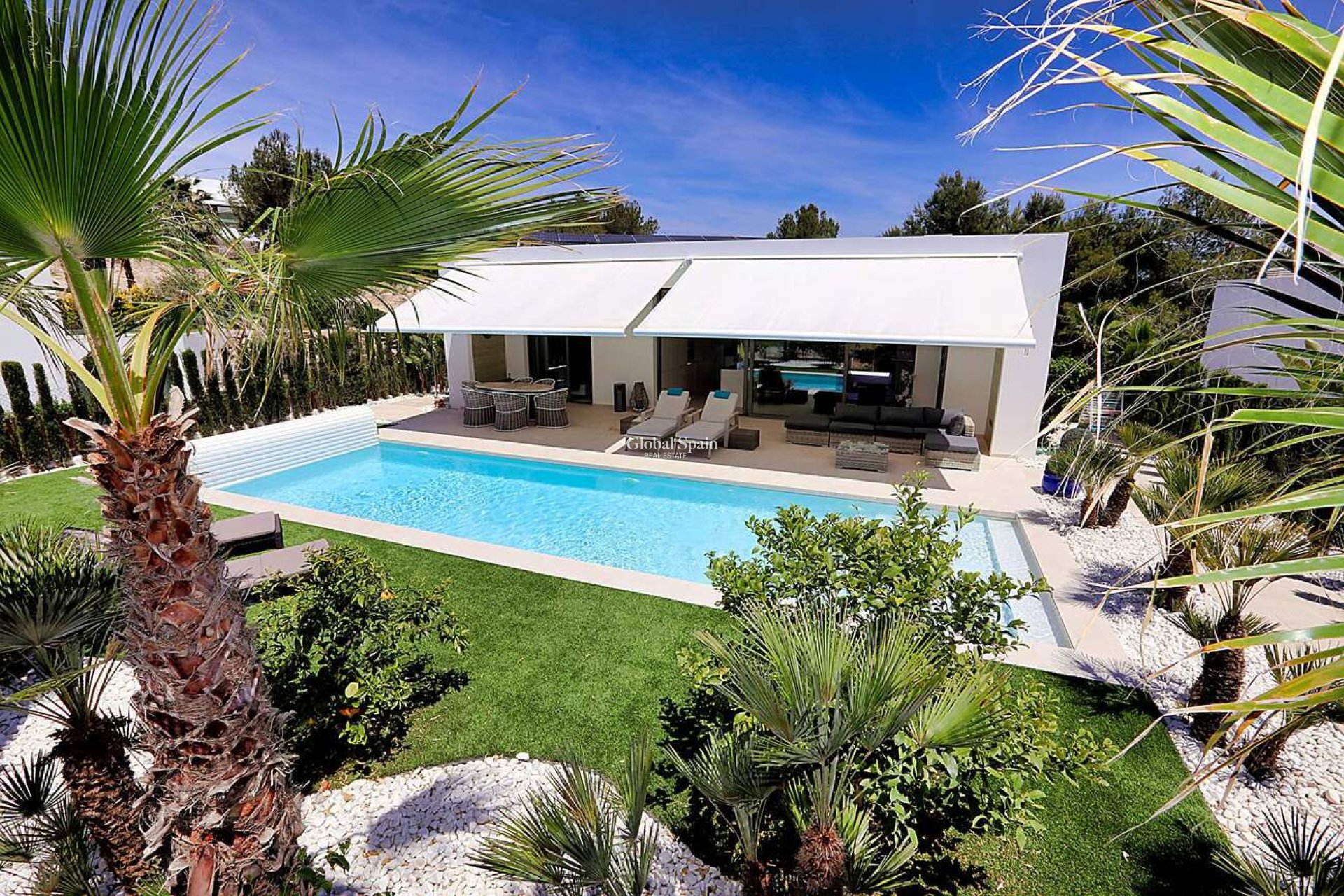 Wederverkoop - VILLA -
ORIHUELA - LAS COLINAS GOLF RESORT