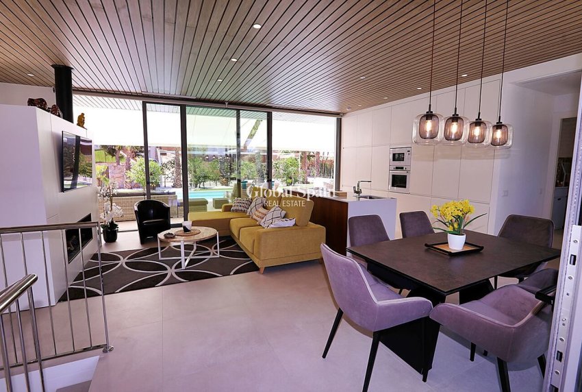 Wederverkoop - VILLA -
ORIHUELA - LAS COLINAS GOLF RESORT
