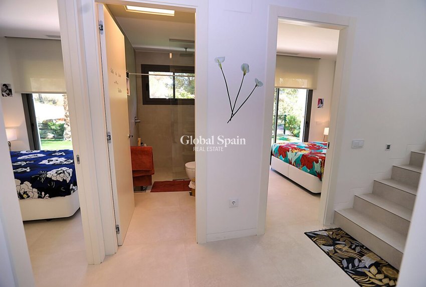 Wederverkoop - VILLA -
ORIHUELA - LAS COLINAS GOLF RESORT