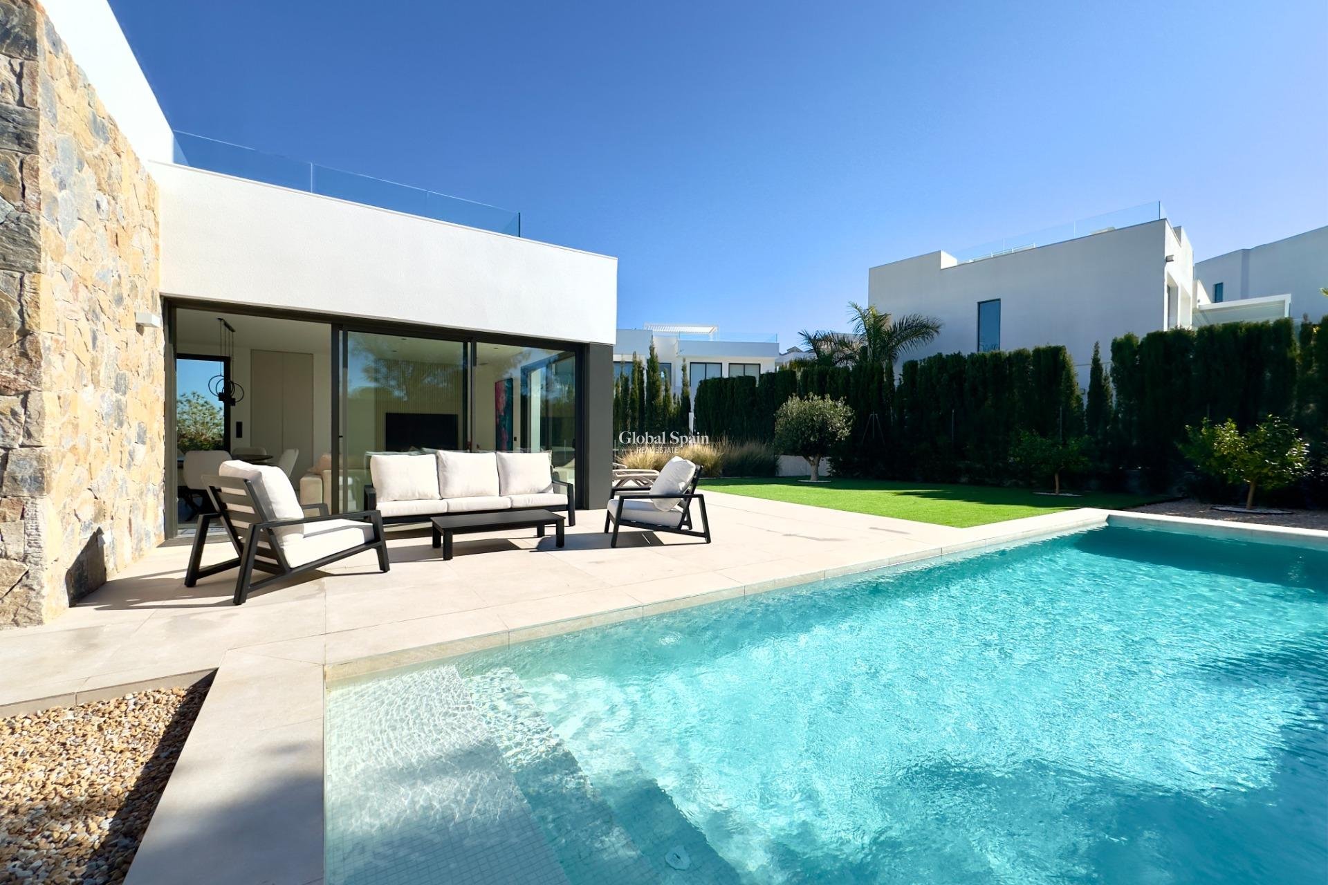 Wederverkoop - VILLA -
ORIHUELA - Las Colinas Golf