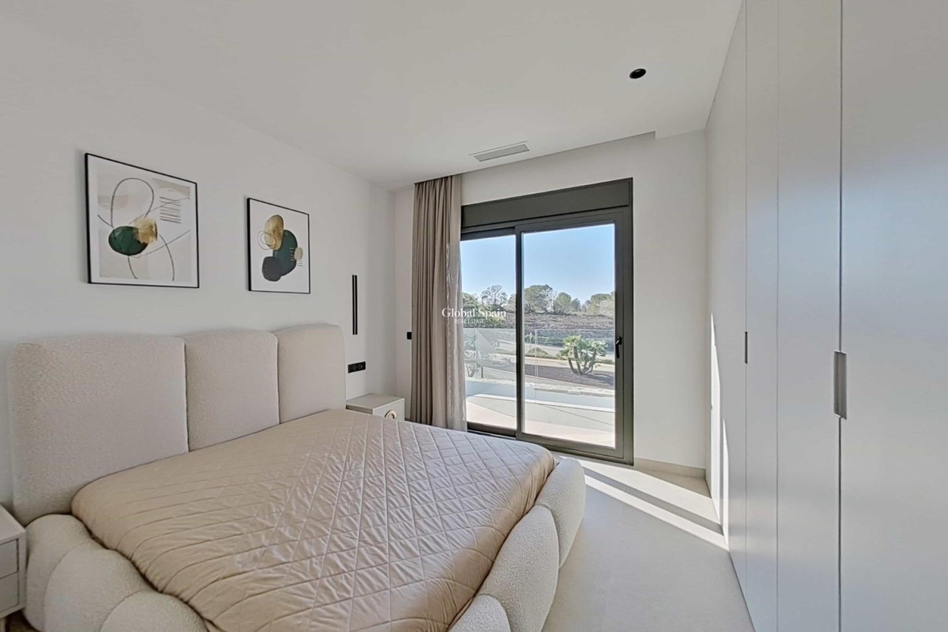 Wederverkoop - VILLA -
ORIHUELA - Las Colinas Golf