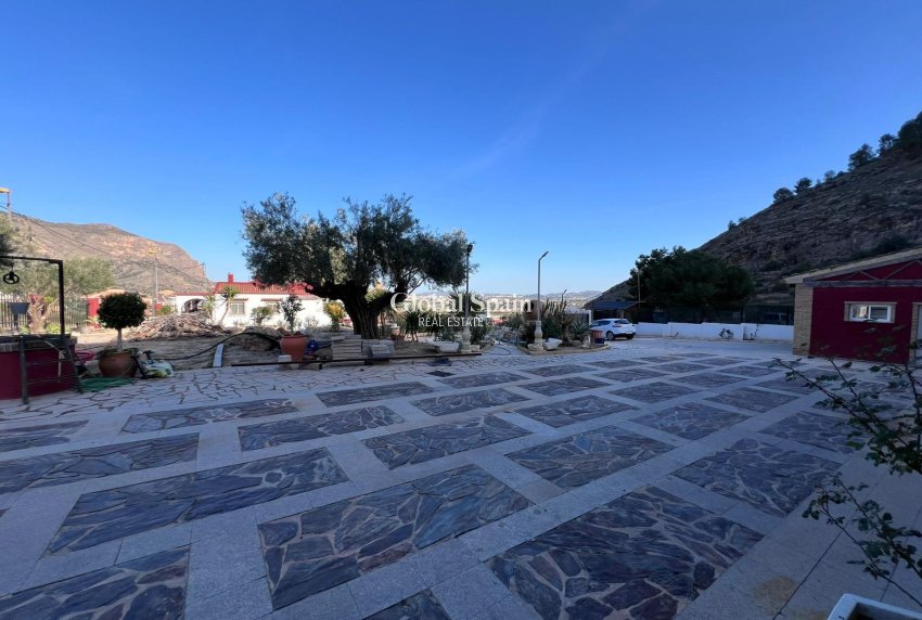 Wederverkoop - VILLA -
ORIHUELA - Raiguero De Bonanza