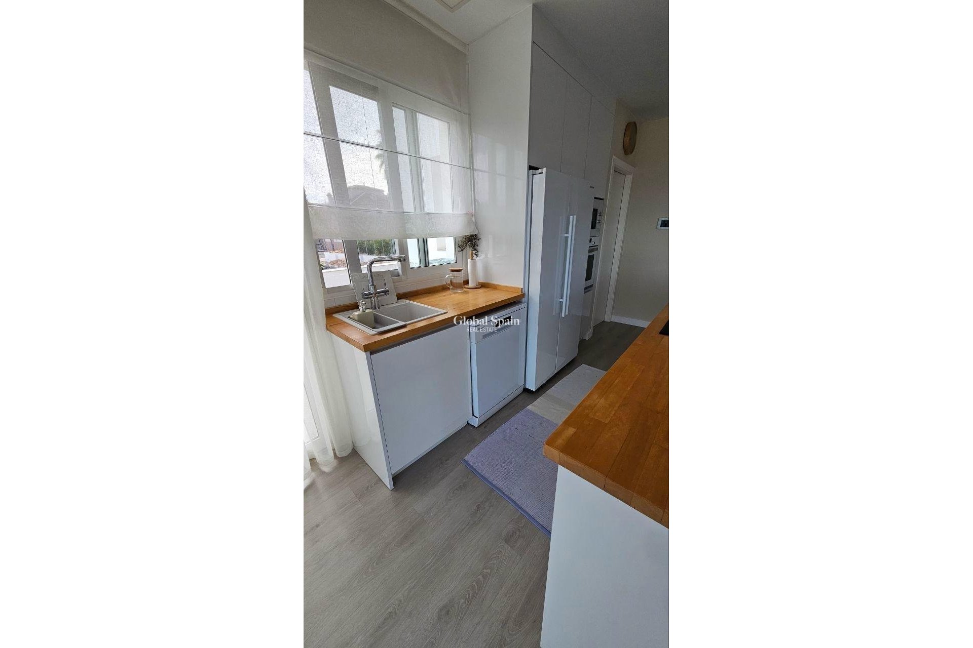 Wederverkoop - VILLA -
ORIHUELA - Urb. Montepinar