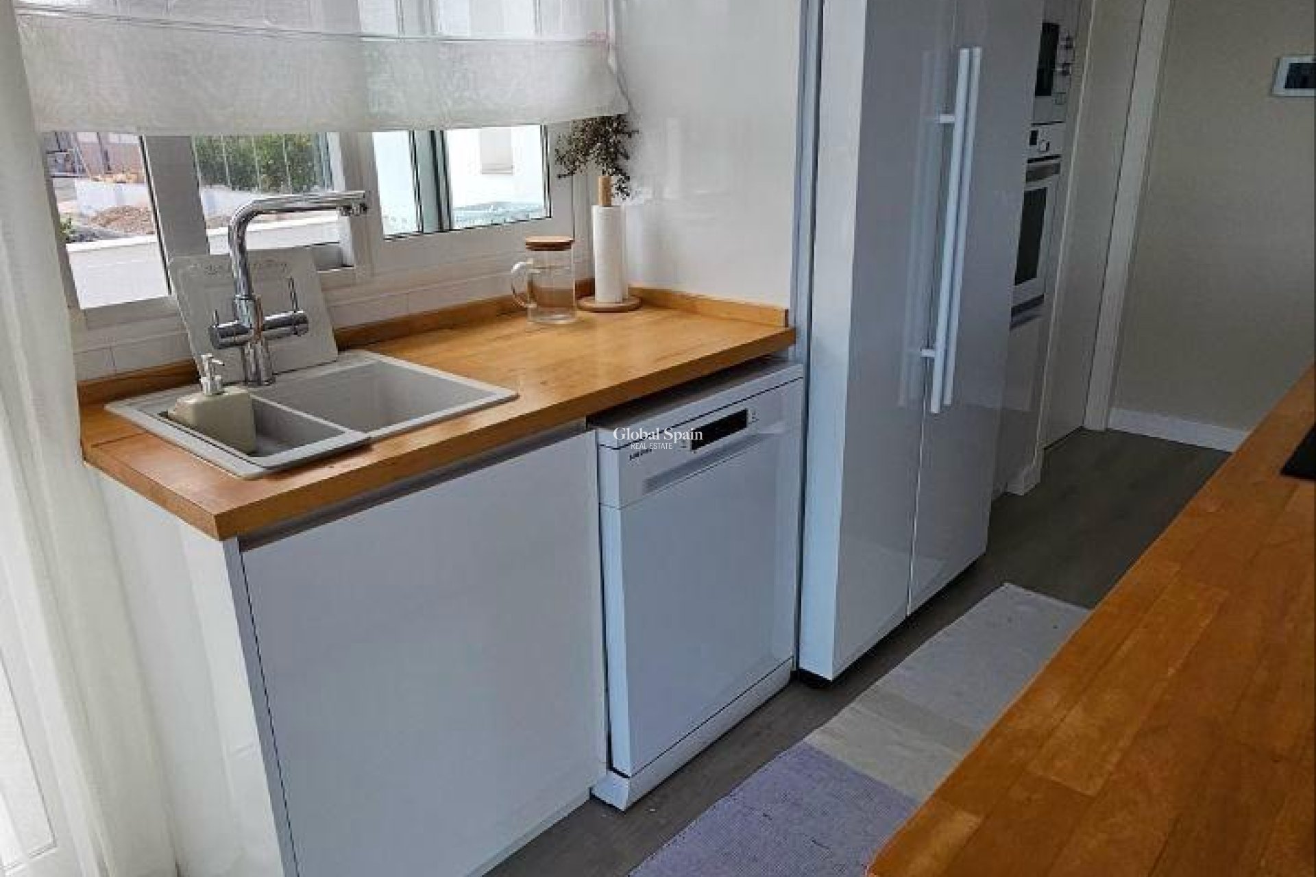 Wederverkoop - VILLA -
ORIHUELA - Urb. Montepinar