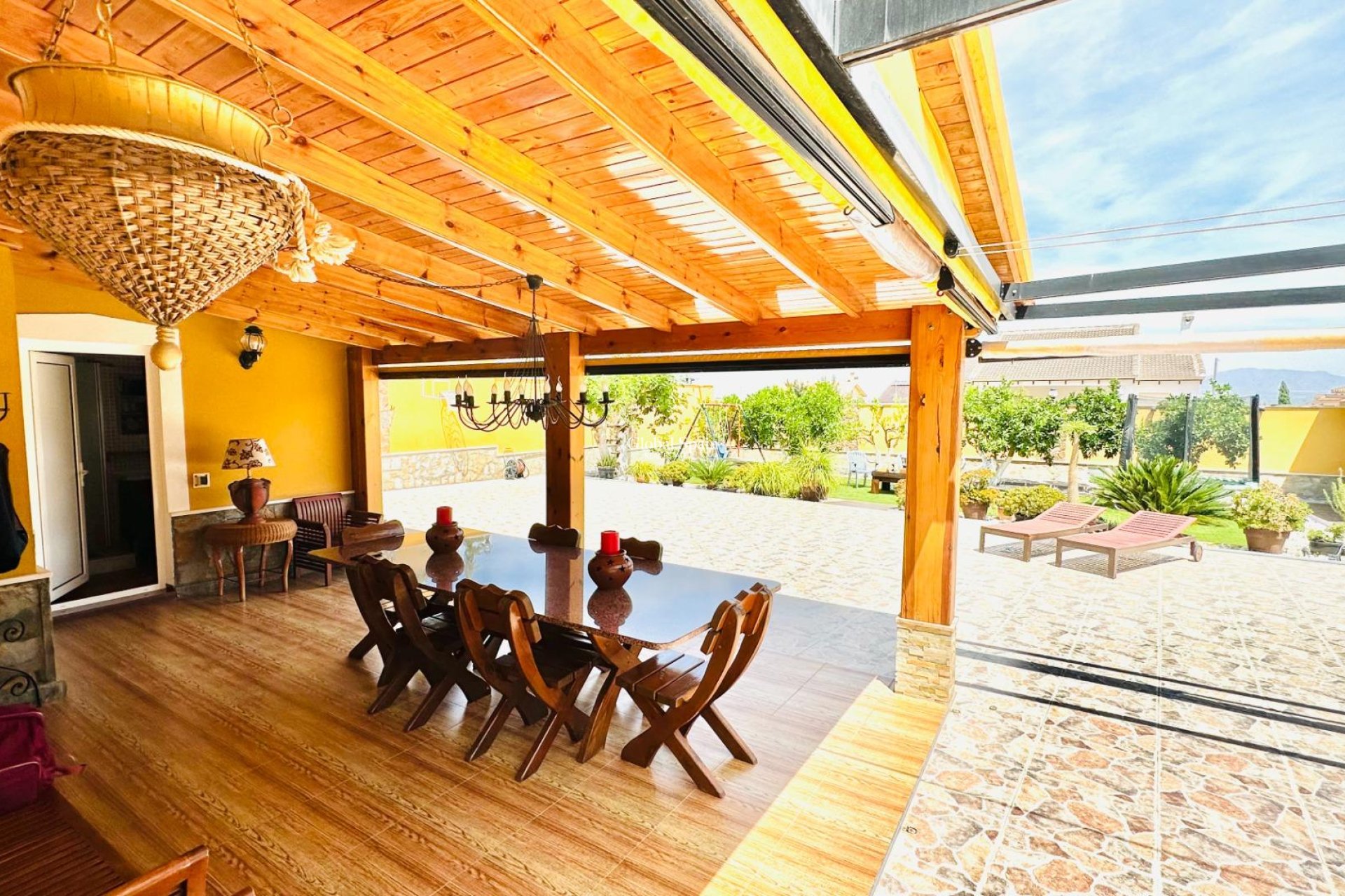 Wederverkoop - VILLA -
ORIHUELA - Urb. Montepinar