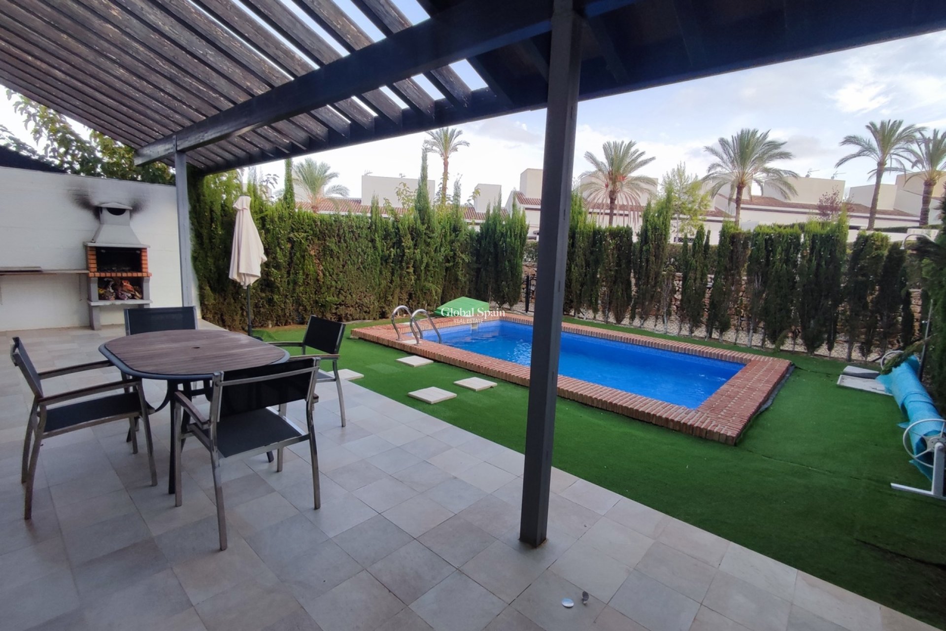 Wederverkoop - VILLA -
PERALEJA GOLF - Inland