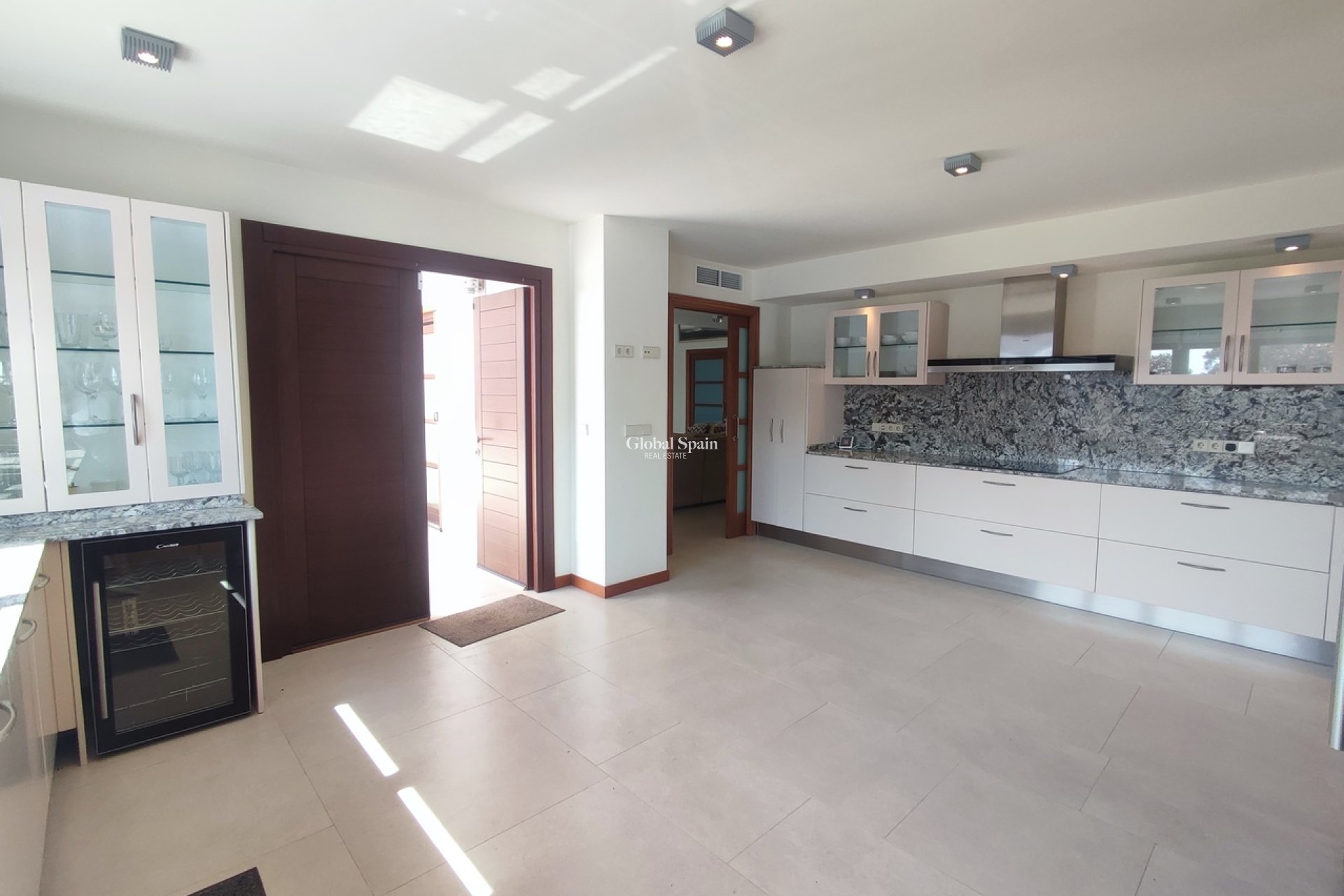 Wederverkoop - VILLA -
PERALEJA GOLF - Inland