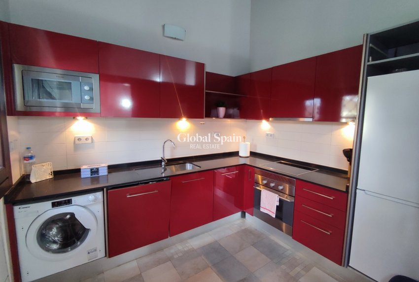 Wederverkoop - VILLA -
PERALEJA GOLF - Inland