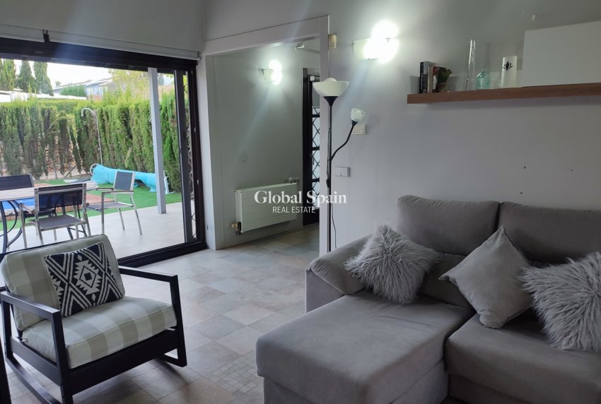 Wederverkoop - VILLA -
PERALEJA GOLF - Inland