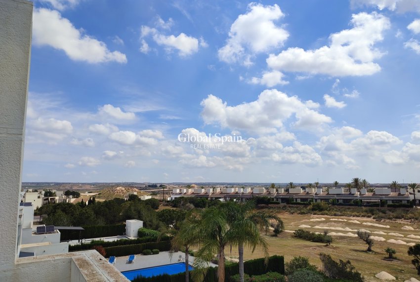 Wederverkoop - VILLA -
PERALEJA GOLF - Inland