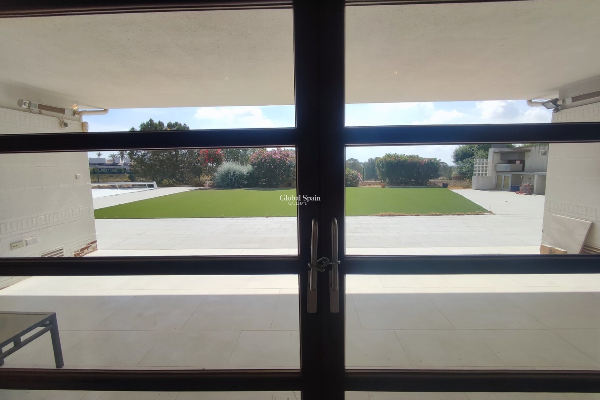 Wederverkoop - VILLA -
PERALEJA GOLF - Inland